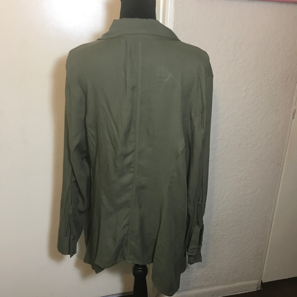 Torrid zip Up hi Low sweater size 2 - Picture 4 of 8